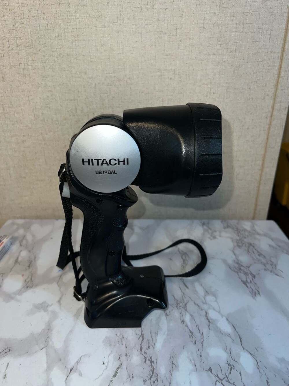 Hitachi UB18DAL Cordless LED Flashlight
